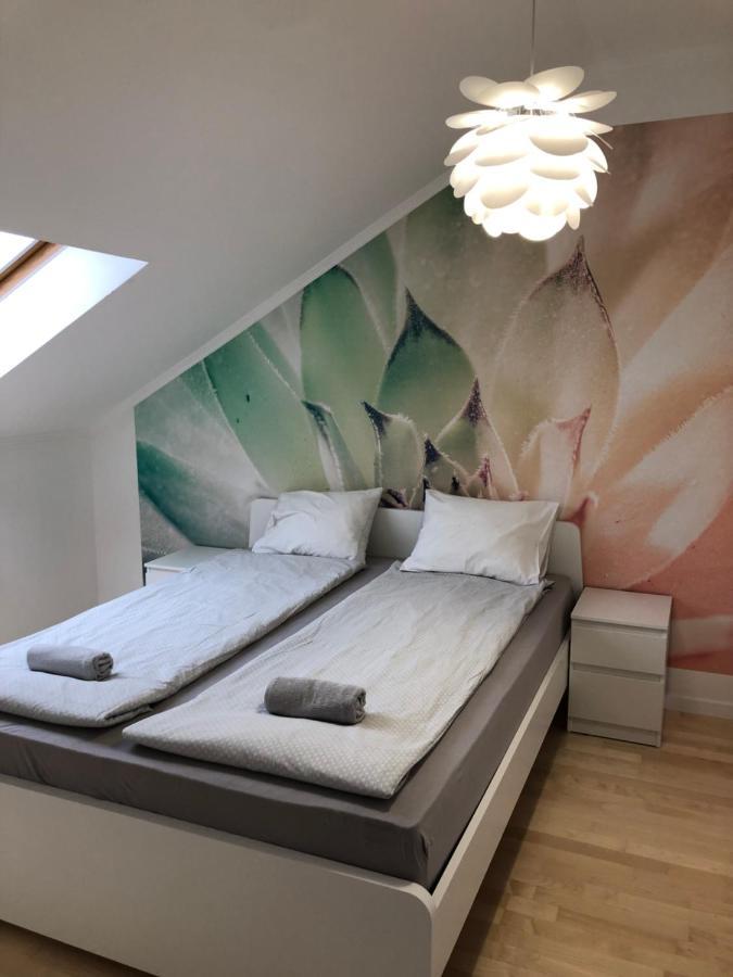 Sunrise 2 Apartment ไฮจ์ดุสโซบอสโล ภายนอก รูปภาพ