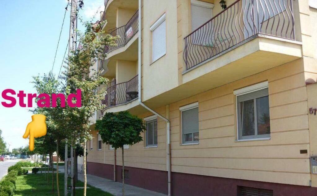 Sunrise 2 Apartment ไฮจ์ดุสโซบอสโล ภายนอก รูปภาพ